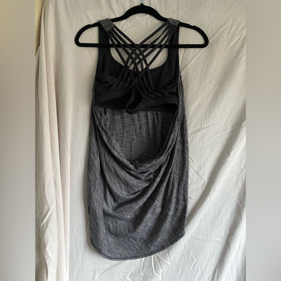 Lulu lemon tank top - Picture 2 of 3